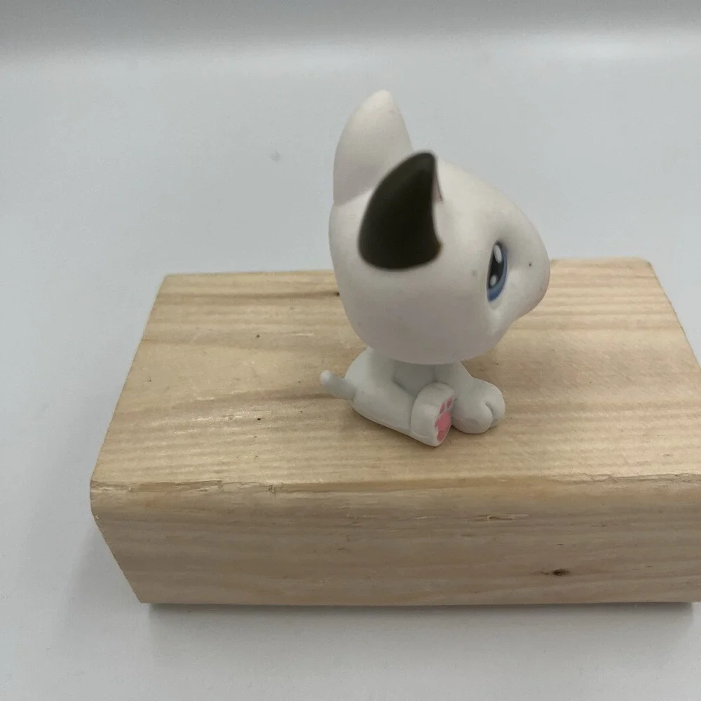 Littlest Pet Shop White Black Bull Terrier Dog Blue Eyes No‎ #1664 Vintage 2004